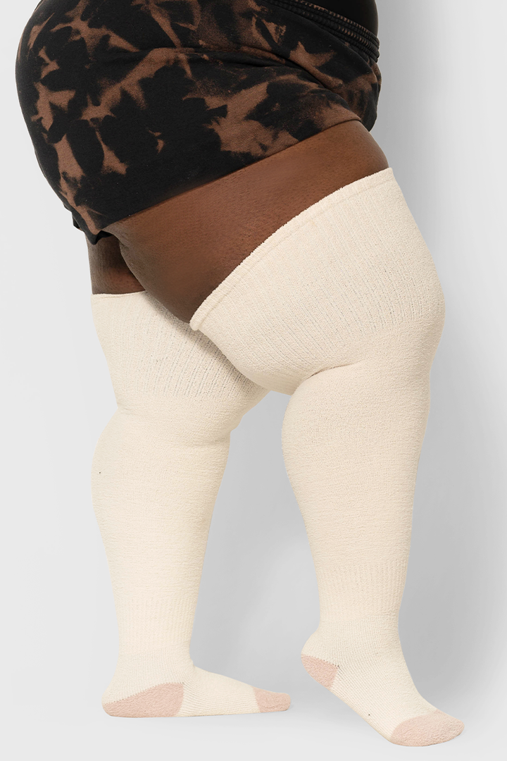 Onyx Thigh High Socks