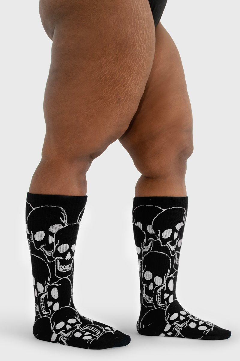 Under the Knee - Skull (Black & White)